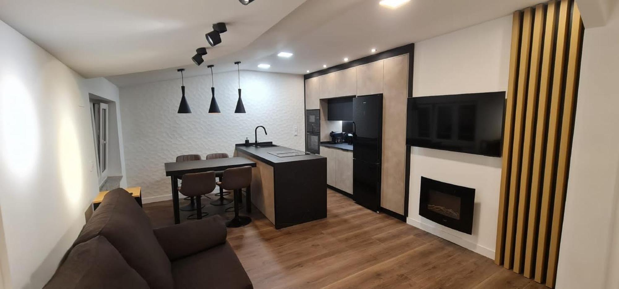 Atico De Diseno En El Centro Apartment Oviedo Luaran gambar